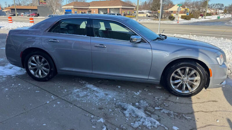 2017 Chrysler 300 C