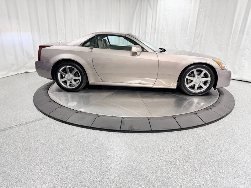 2005 Cadillac XLR