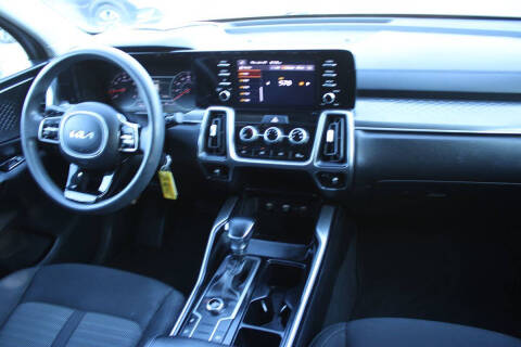 2022 Kia Sorento LX