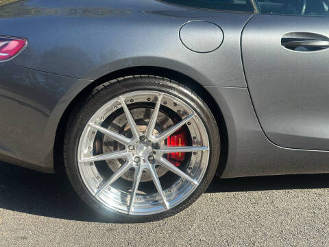 2017 Mercedes-Benz AMG GT