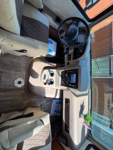 2015 Forest River Georgetown 335DS
