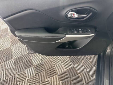 2022 Jeep Cherokee X