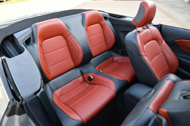 2025 Ford Mustang EcoBoost Premium