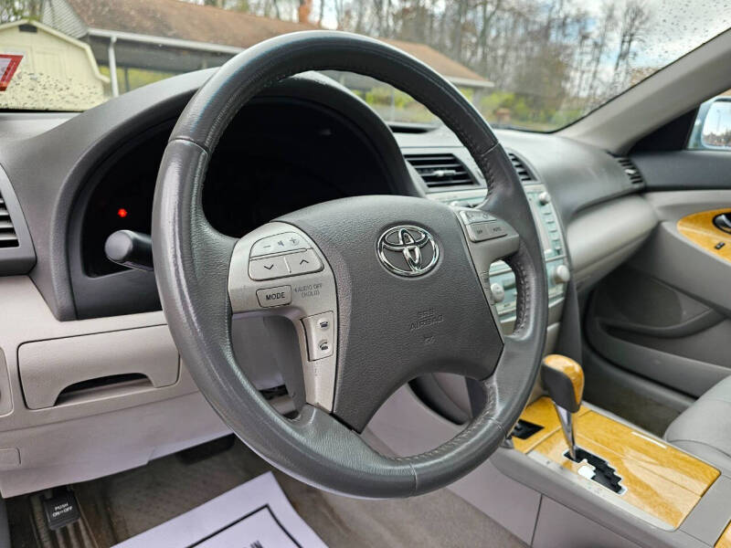 2007 Toyota Camry XLE photo 22