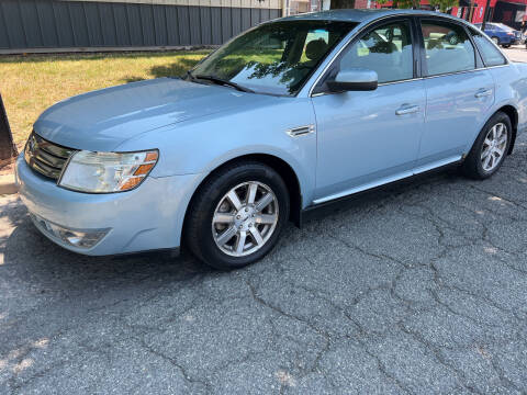 2008 Ford Taurus for sale at UNION AUTO SALES in Vauxhall NJ