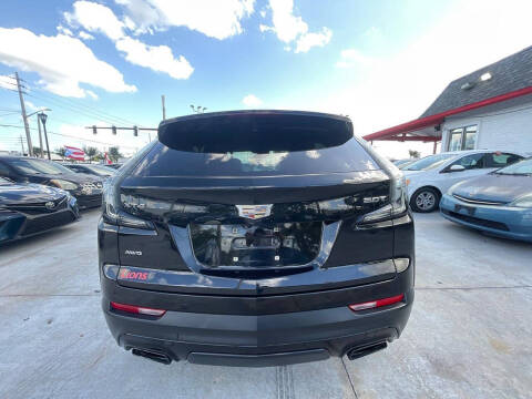 2019 Cadillac XT4 Sport