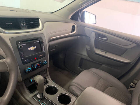 2017 Chevrolet Traverse LS