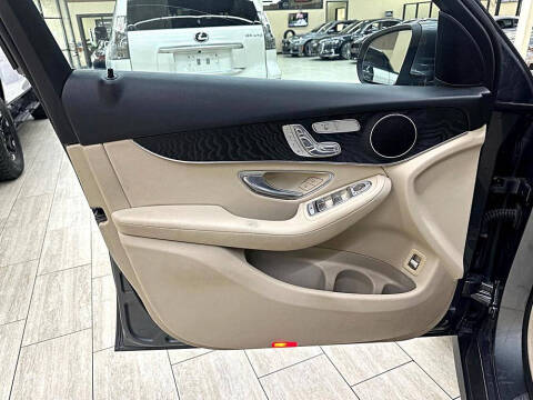 2018 Mercedes-Benz GLC GLC 300