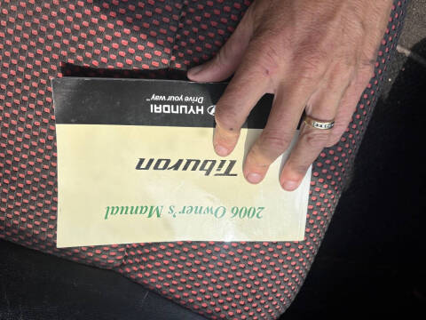 2006 Hyundai Tiburon SE