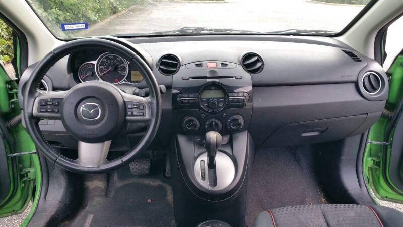 2011 Mazda MAZDA2 Touring