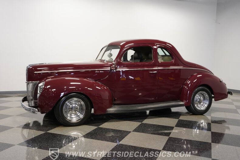 1940 Ford Deluxe