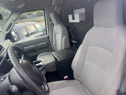 2013 Ford E-Series E-150