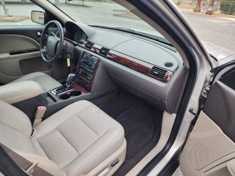 2008 Ford Taurus SEL