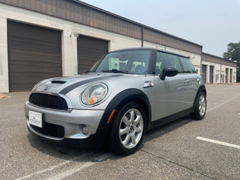 2009 MINI Cooper for sale at Auto Land Inc in Fredericksburg VA