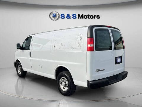 2018 Chevrolet Express 2500