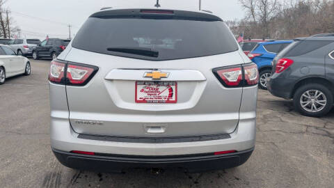 2017 Chevrolet Traverse LS