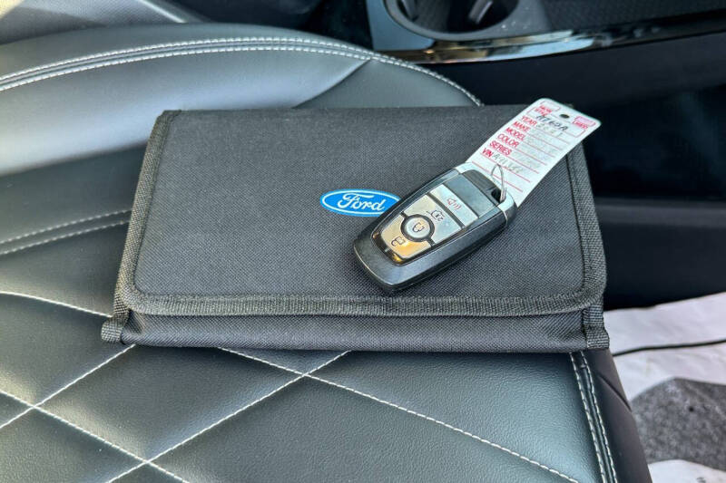 2021 Ford Mustang Mach-E Select