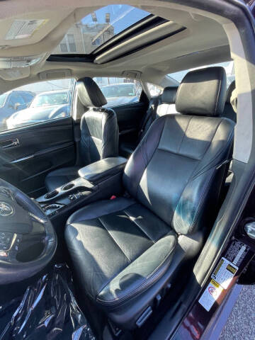 2013 Toyota Avalon XLE