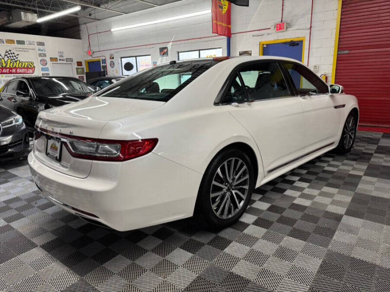 2017 Lincoln Continental Select