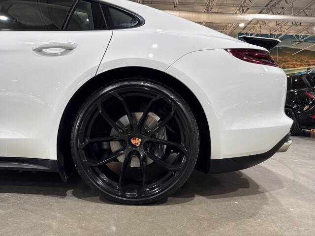 2017 Porsche Panamera