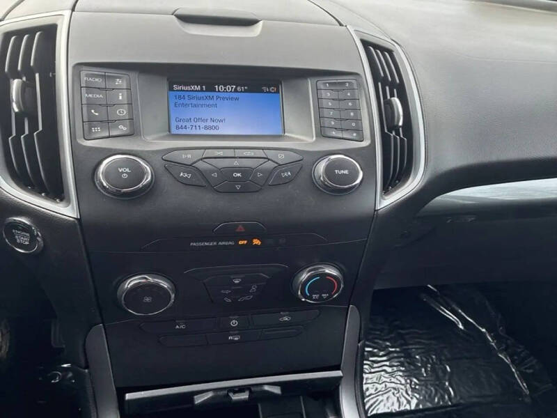2019 Ford Edge SE