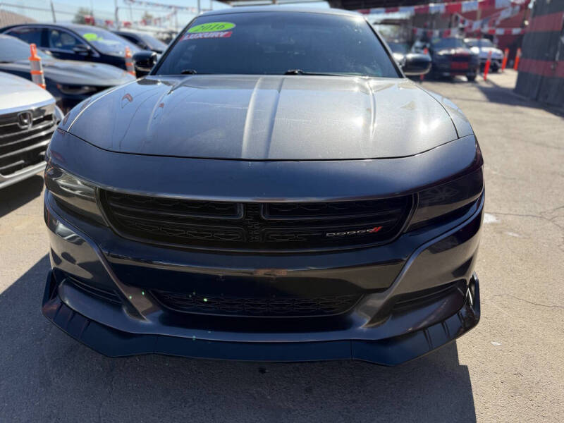 2016 Dodge Charger R/T's photo