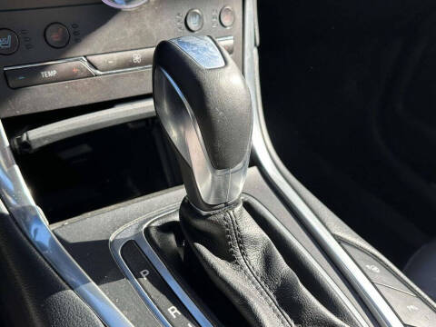 2017 Ford Edge Titanium