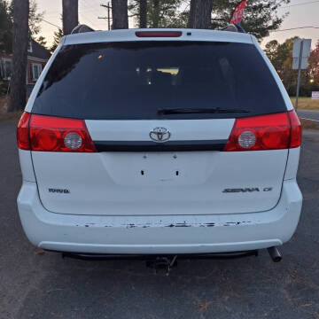 2009 Toyota Sienna CE 7-Passenger