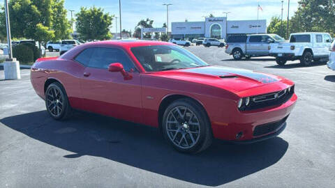 2016 Dodge Challenger R/T Plus