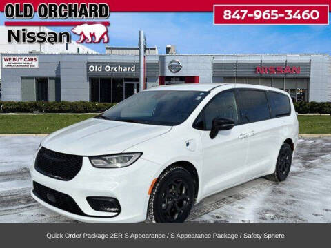 2024 Chrysler Pacifica Plug-In Hybrid for sale at Old Orchard Nissan in Skokie IL