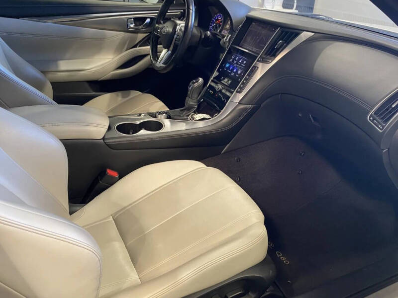 2018 Infiniti Q60 3.0T Luxe