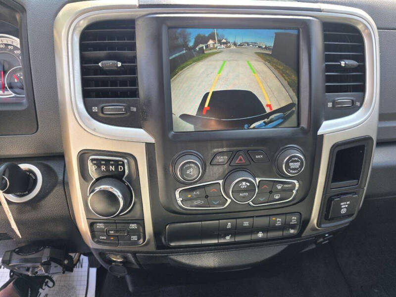 2017 RAM 1500 SLT