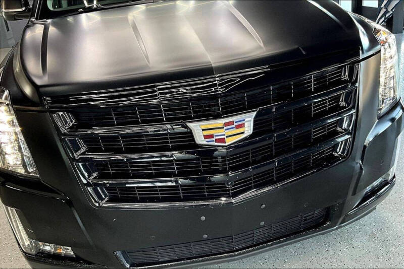2017 Cadillac Escalade Luxury
