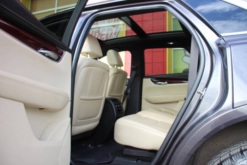 2017 Cadillac XT5 Luxury