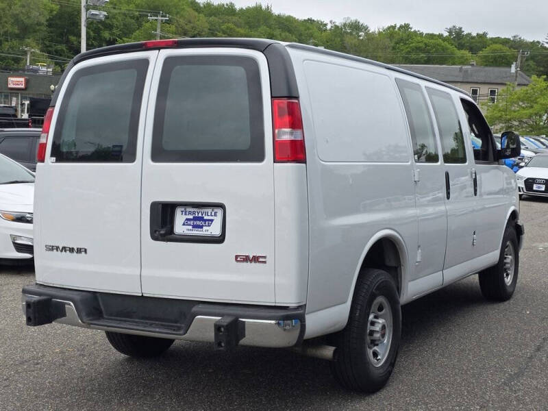 2023 GMC Savana 2500