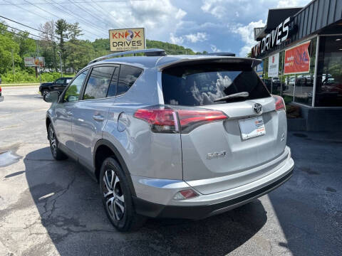 2017 Toyota RAV4 LE