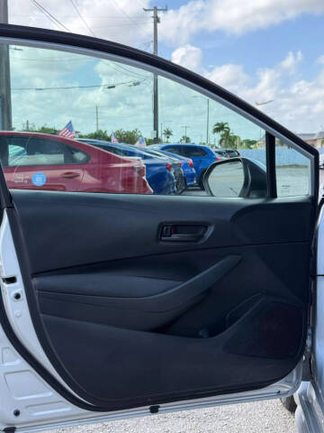 2022 Toyota Corolla LE