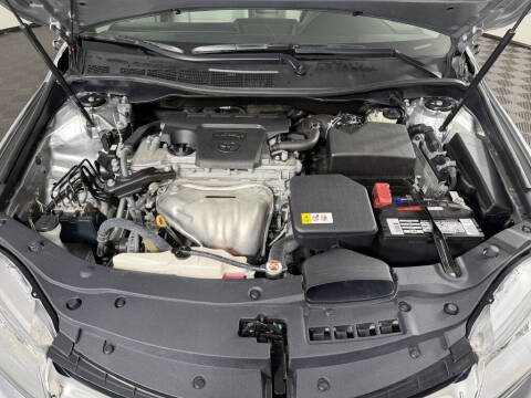 2017 Toyota Camry LE
