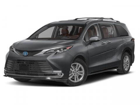 2025 Toyota Sienna Platinum 7-Passenger