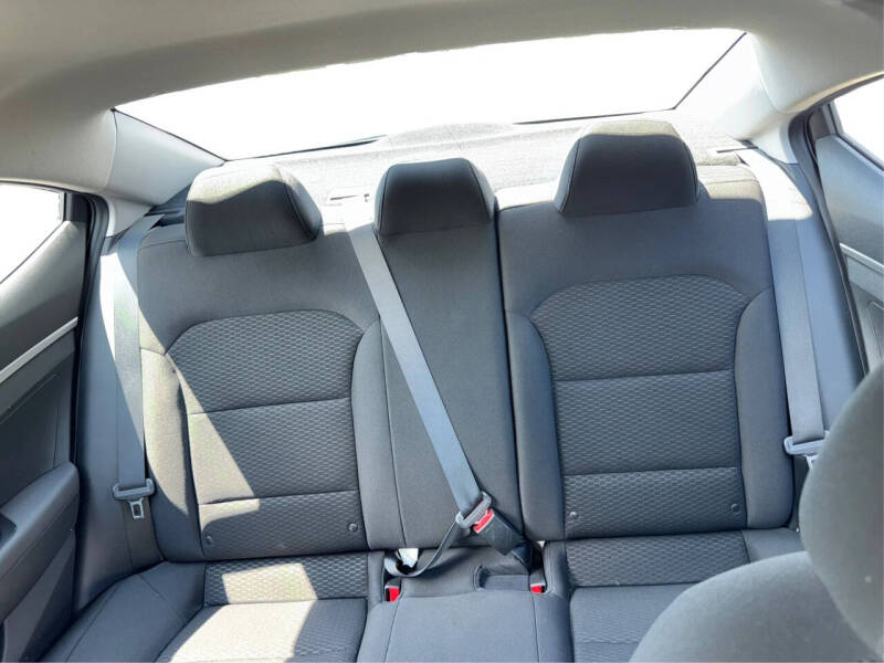 2020 Hyundai Elantra