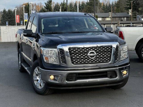 2017 Nissan Titan Platinum Reserve