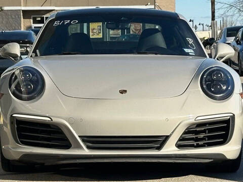 2018 Porsche 911 Carrera