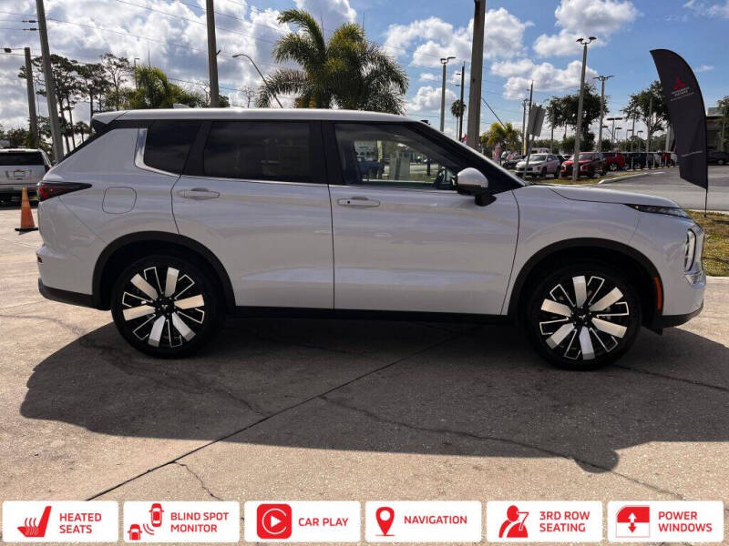 2026 Mitsubishi Outlander SE