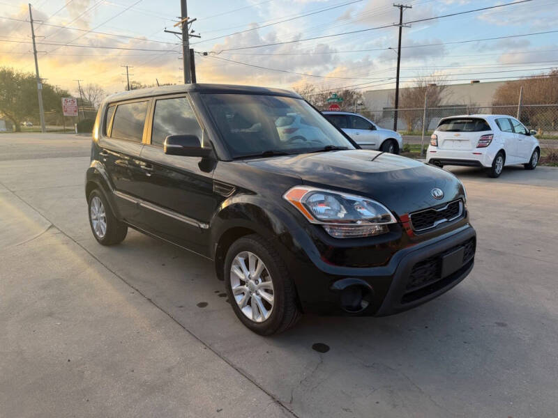 2013 Kia Soul +