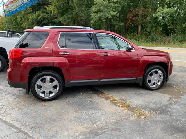 2011 GMC Terrain for sale at Chuckie Bizzarro's Fleetwing Auto in Erie, PA