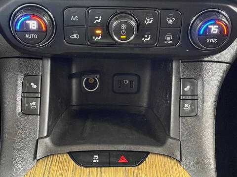 2017 GMC Acadia Denali