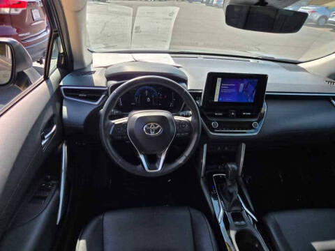 2024 Toyota Corolla Cross XLE
