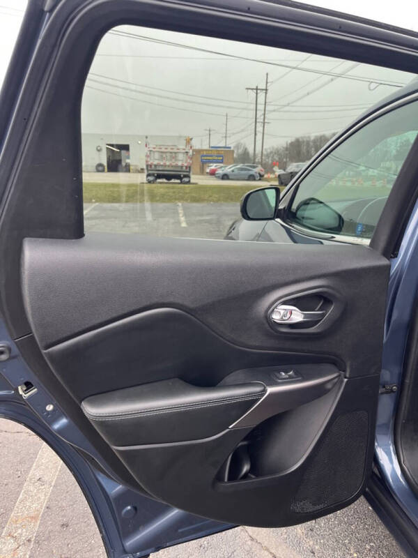 2019 Jeep Cherokee Latitude Plus