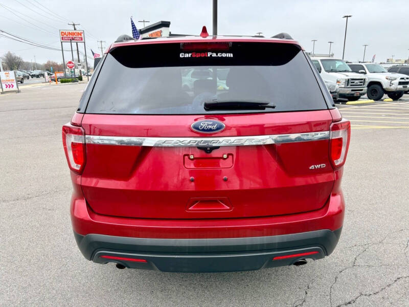 2017 Ford Explorer