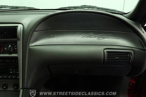 2004 Ford Mustang GT Deluxe